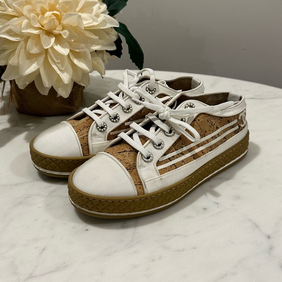 CHANEL Croke Sneakers - Picture 1 of 9